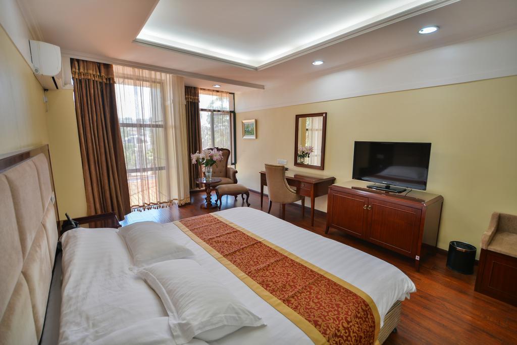 Arirang Hotel Kampala Exterior foto