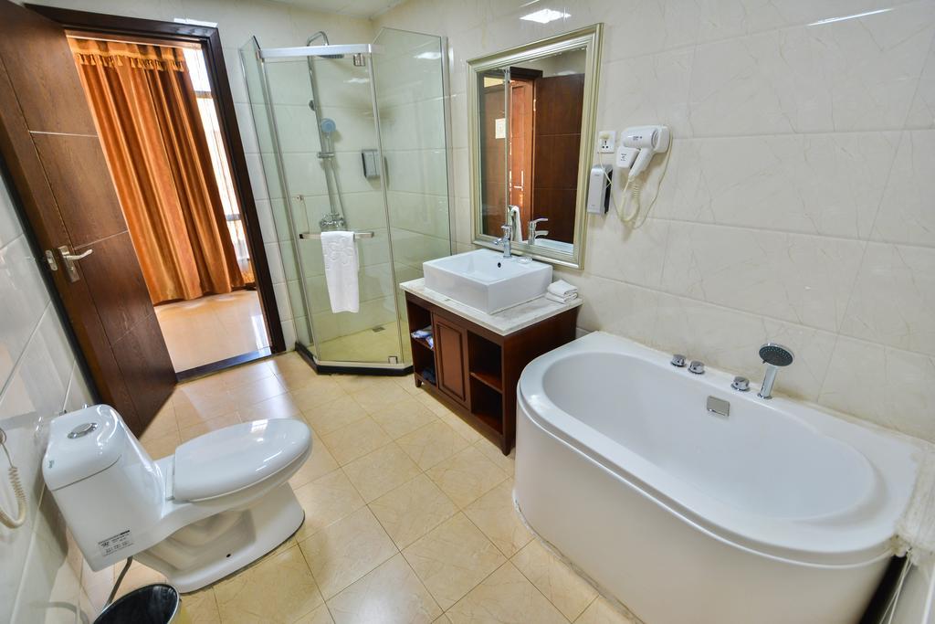 Arirang Hotel Kampala Exterior foto