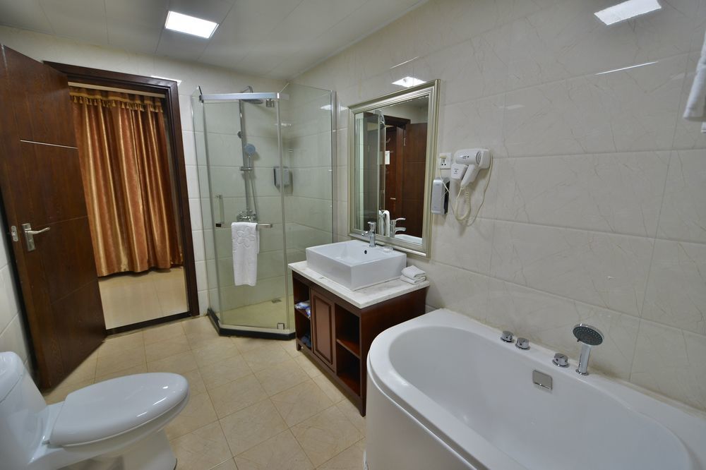 Arirang Hotel Kampala Exterior foto